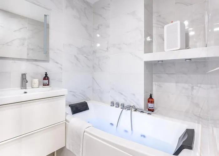 Le Rex - Bel Appt Avec Sauna Apartment *